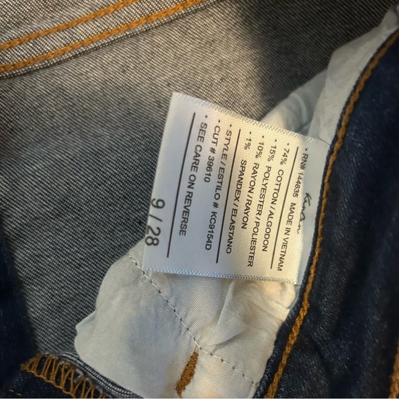 Kancan jeans for sell. Excellent condition. They are a size 9/28. - Picture 2 of 3